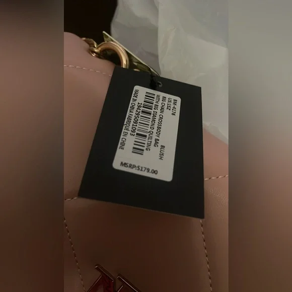 Badgley Mischka Quilted Big Chain Crossbody Bag - Picture 14 of 14